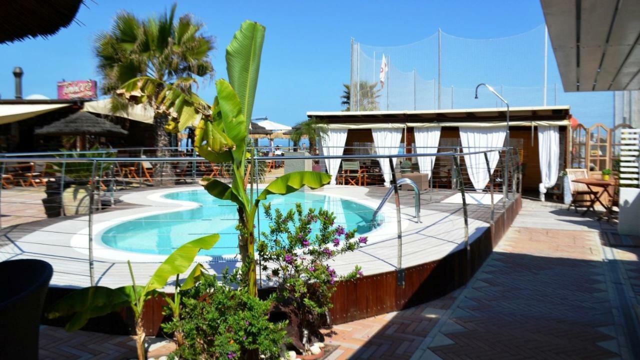 Hotel Lungomare Cattolica Exterior foto